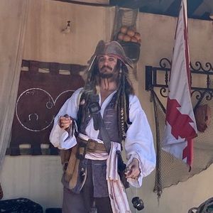 Meet your Posher, Emma